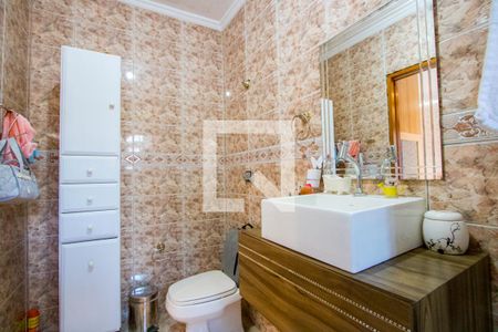 Casa à venda com 295m², 3 quartos e 3 vagasBanheiro do quarto 1