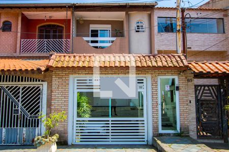 Casa à venda com 295m², 3 quartos e 3 vagasFachada