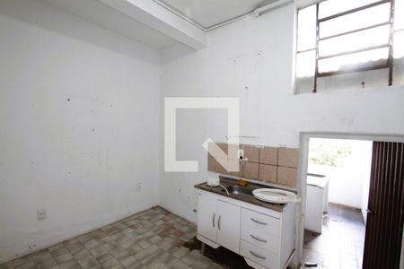Casa à venda com 394m², 2 quartos e 2 vagasCasa 2 - Cozinha