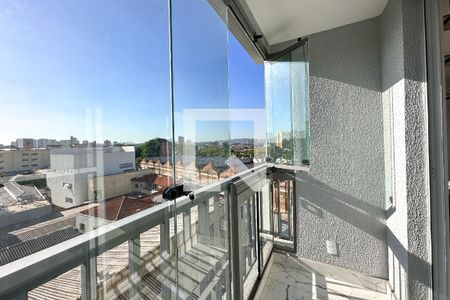 Varanda de kitnet/studio para alugar com 1 quarto, 28m² em Água Branca, São Paulo