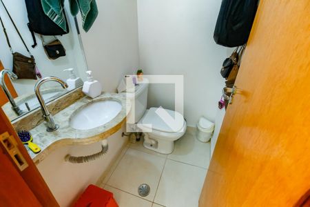 Lavabo de casa para alugar com 2 quartos, 118m² em Jardim Irapua, Taboão da Serra