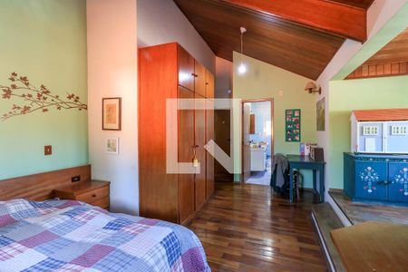 Casa à venda com 600m², 5 quartos e 4 vagasSuíte 3