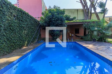 Casa à venda com 600m², 5 quartos e 4 vagasPiscina