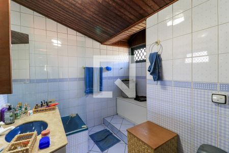 Casa à venda com 600m², 5 quartos e 4 vagasBanheiro da Suíte 3