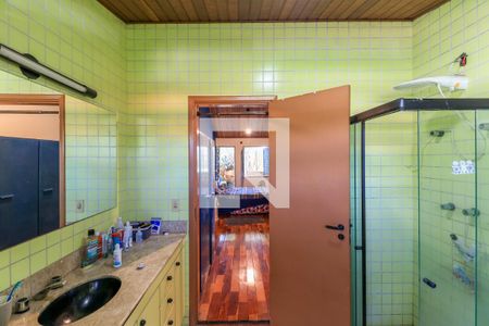 Casa à venda com 600m², 5 quartos e 4 vagasBanheiro da Suíte 1