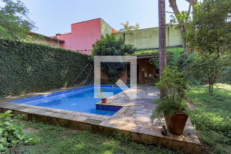 Casa à venda com 600m², 5 quartos e 4 vagasPiscina