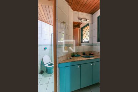 Casa à venda com 600m², 5 quartos e 4 vagasBanheiro da Suíte 2