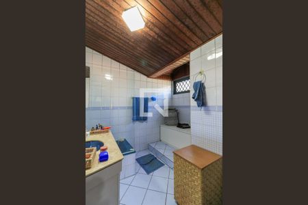 Casa à venda com 600m², 5 quartos e 4 vagasBanheiro da Suíte 3