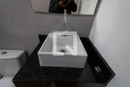 Apartamento à venda com 74m², 2 quartos e 1 vagaBanheiro