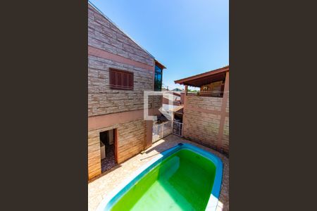 Casa à venda com 250m², 5 quartos e 4 vagas Casa à venda com 250m², 5 quartos e 4 vagasÁrea comum