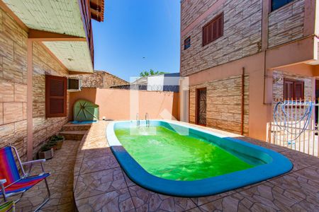 Casa à venda com 250m², 5 quartos e 4 vagas Casa à venda com 250m², 5 quartos e 4 vagasPiscina