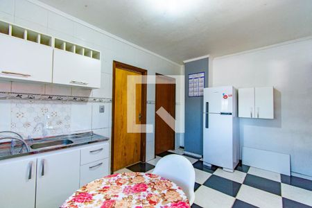 Casa à venda com 250m², 5 quartos e 4 vagas Casa à venda com 250m², 5 quartos e 4 vagasCozinha 2