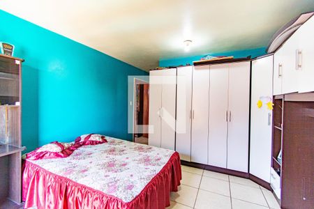 Casa à venda com 250m², 5 quartos e 4 vagas Casa à venda com 250m², 5 quartos e 4 vagasQuarto 4