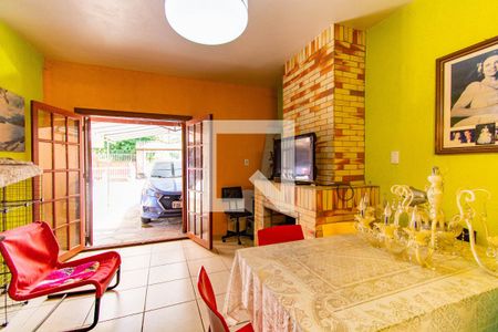 Casa à venda com 250m², 5 quartos e 4 vagas Casa à venda com 250m², 5 quartos e 4 vagasÁrea comum