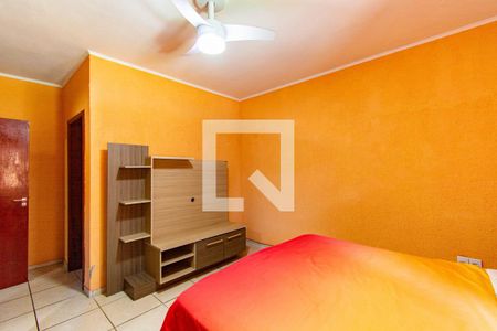 Casa à venda com 250m², 5 quartos e 4 vagas Casa à venda com 250m², 5 quartos e 4 vagasQuarto 5