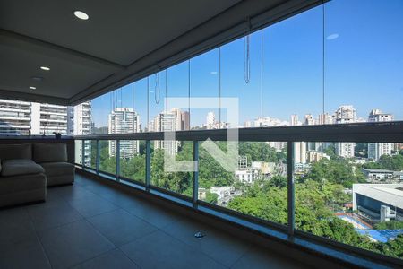 Varanda  de apartamento à venda com 3 quartos, 142m² em Parque do Morumbi, São Paulo