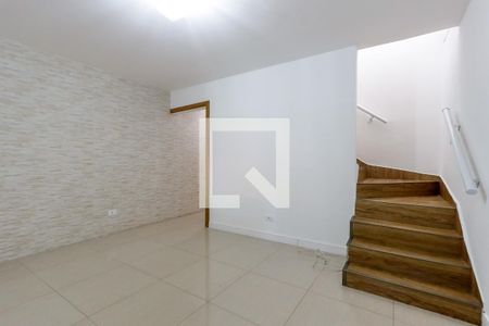 Sala de casa para alugar com 3 quartos, 140m² em Parque Edu Chaves, São Paulo