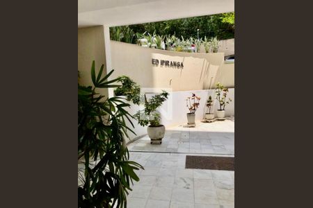Apartamento para alugar com 55m², 2 quartos e 1 vaga Apartamento para alugar com 55m², 2 quartos e 1 vagaHall social
