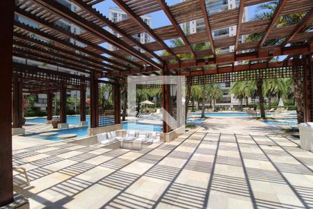 Apartamento à venda com 150m², 4 quartos e 2 vagasÁrea comum - Piscina