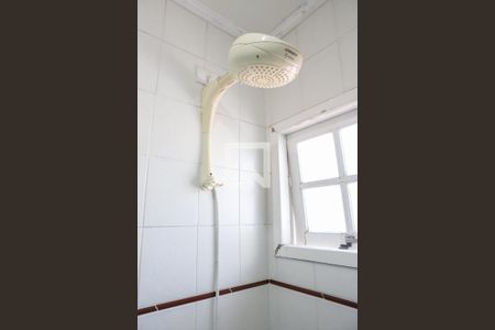 Casa de condomínio à venda com 144m², 3 quartos e 2 vagasBanheiro Social