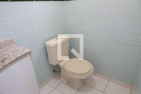 Lavabo de casa de condomínio à venda com 3 quartos, 144m² em Vila Ipojuca, São Paulo