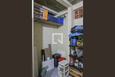 Casa de condomínio à venda com 144m², 3 quartos e 2 vagasDepósito 2