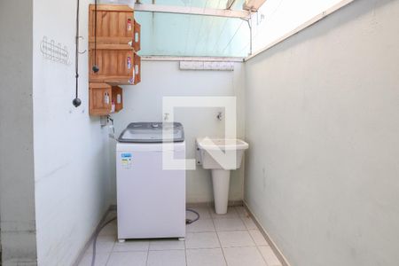 Casa de condomínio à venda com 144m², 3 quartos e 2 vagasÁrea de Serviço