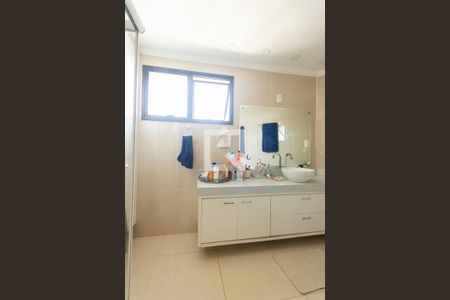 Apartamento para alugar com 167m², 3 quartos e 2 vagasBanheiro