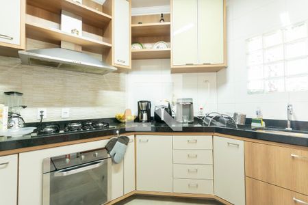 Apartamento para alugar com 167m², 3 quartos e 2 vagasCozinha