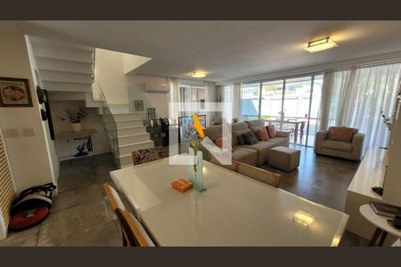 Casa à venda com 3 quartos, 227m² em Recreio dos Bandeirantes, Rio de Janeiro