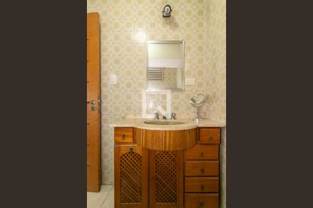 Apartamento para alugar com 136m², 3 quartos e 1 vaga Apartamento para alugar com 136m², 3 quartos e 1 vagaBanheiro Social