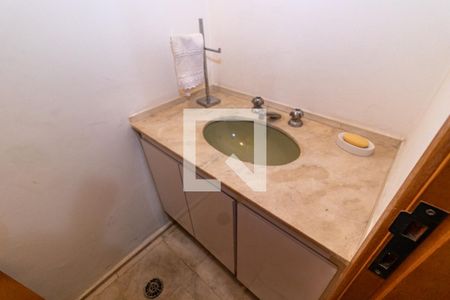 Apartamento para alugar com 136m², 3 quartos e 1 vaga Apartamento para alugar com 136m², 3 quartos e 1 vagaLavabo