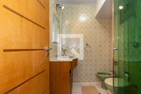 Apartamento para alugar com 136m², 3 quartos e 1 vaga Apartamento para alugar com 136m², 3 quartos e 1 vagaBanheiro Social