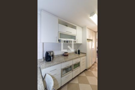 Apartamento para alugar com 136m², 3 quartos e 1 vaga Apartamento para alugar com 136m², 3 quartos e 1 vagaCozinha