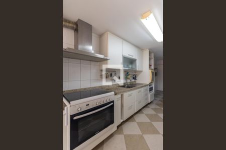 Apartamento para alugar com 136m², 3 quartos e 1 vaga Apartamento para alugar com 136m², 3 quartos e 1 vagaCozinha