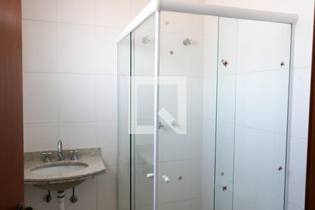 Apartamento para alugar com 311m², 4 quartos e 5 vagasBanheiro da Suíte 2