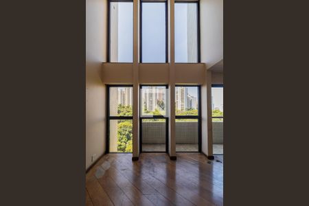 Apartamento à venda com 233m², 4 quartos e 4 vagasSala