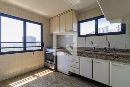 Apartamento à venda com 233m², 4 quartos e 4 vagasCozinha