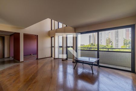 Sala de apartamento à venda com 4 quartos, 233m² em Vila Suzana, São Paulo
