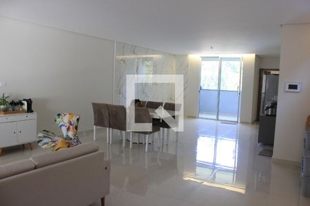 Sala de casa à venda com 3 quartos, 316m² em Jardim Aliança, Guarulhos