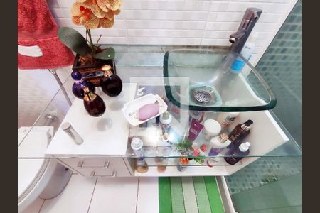 Apartamento à venda com 65m², 2 quartos e sem vagaBanheiro da Suíte