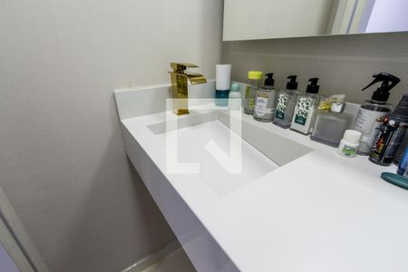 Lavabo de apartamento para alugar com 2 quartos, 100m² em Parque Industrial Tomas Edson, São Paulo