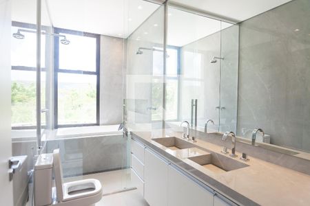 Casa de condomínio à venda com 453m², 4 quartos e 4 vagasbanheiro suite master