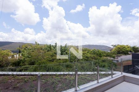Casa de condomínio à venda com 453m², 4 quartos e 4 vagasvaranda suite master