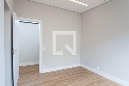 Casa de condomínio à venda com 453m², 4 quartos e 4 vagassuite 3