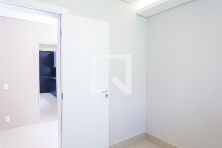 Casa de condomínio à venda com 453m², 4 quartos e 4 vagasQuarto de Serviço