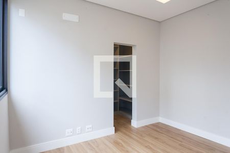 Casa de condomínio à venda com 453m², 4 quartos e 4 vagassuite 2