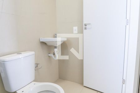 Casa de condomínio à venda com 453m², 4 quartos e 4 vagasBanheiro de serviço