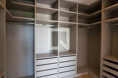 Casa de condomínio à venda com 453m², 4 quartos e 4 vagascloset suite master