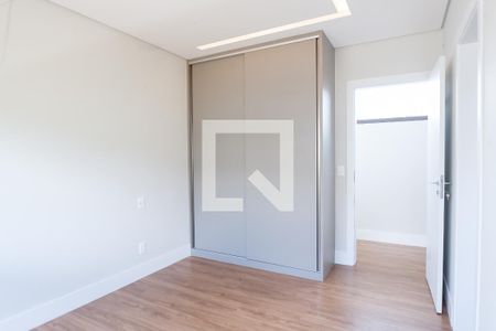 Casa de condomínio à venda com 329m², 4 quartos e 4 vagassuite 2